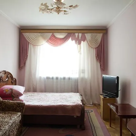 Apartment Sanitarna 17 *