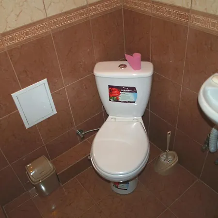 Sanitarna 17 *